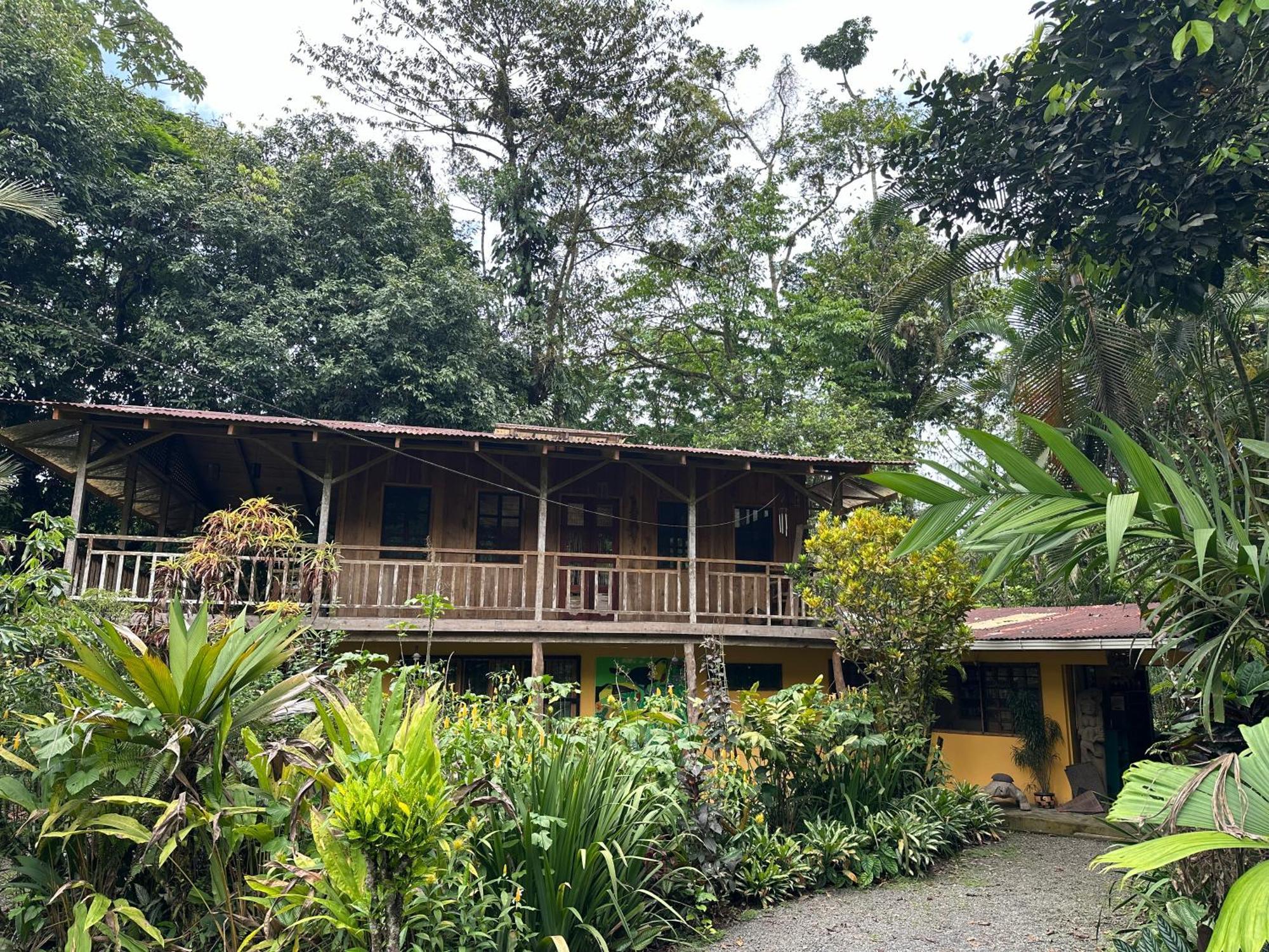 Casa Rio Blanco Eco Friendly B&B Guapiles Ngoại thất bức ảnh